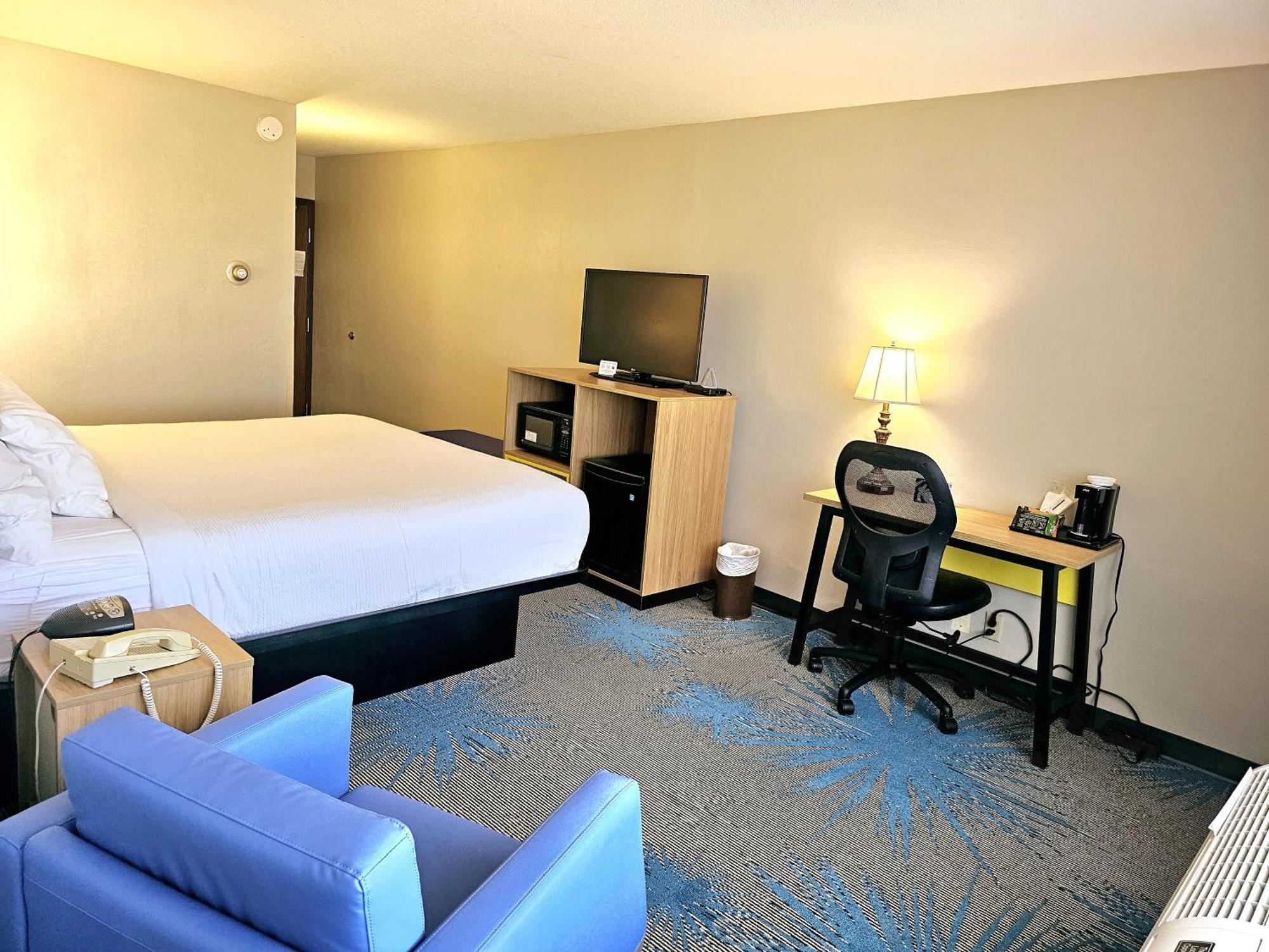 Hotel Days By Wyndham Rolla